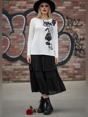 Chico’s White Long-Sleeve Tee Top with Black Rose Floral Graphic - Chicos Size 2